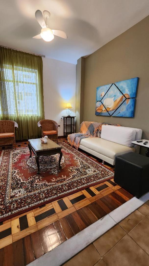 Copacabana, Confortável Apto De 2 Quartos, Quadra Da Apartamento Rio de Janeiro